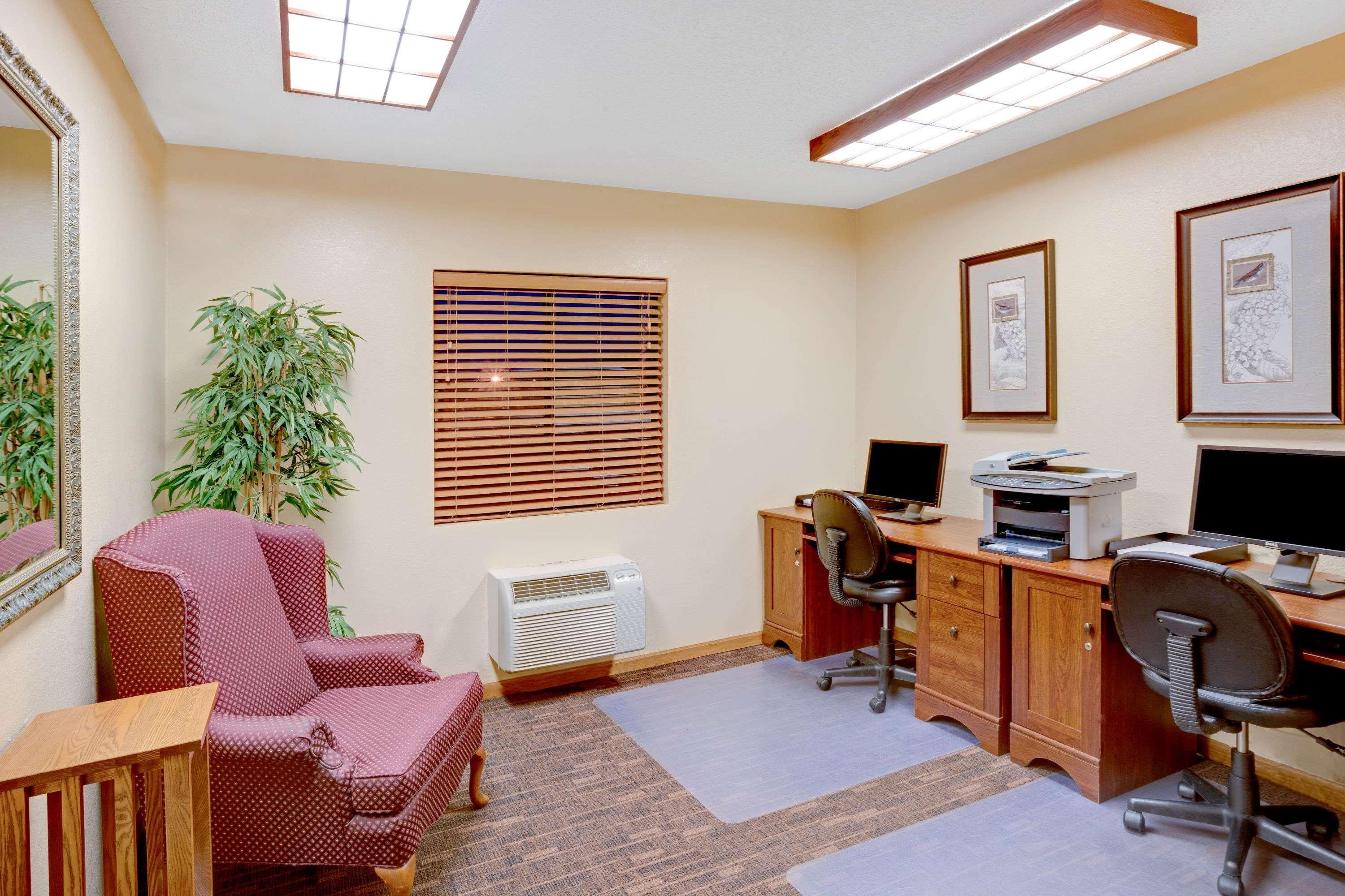 Super 8 By Wyndham Aberdeen East Extérieur photo