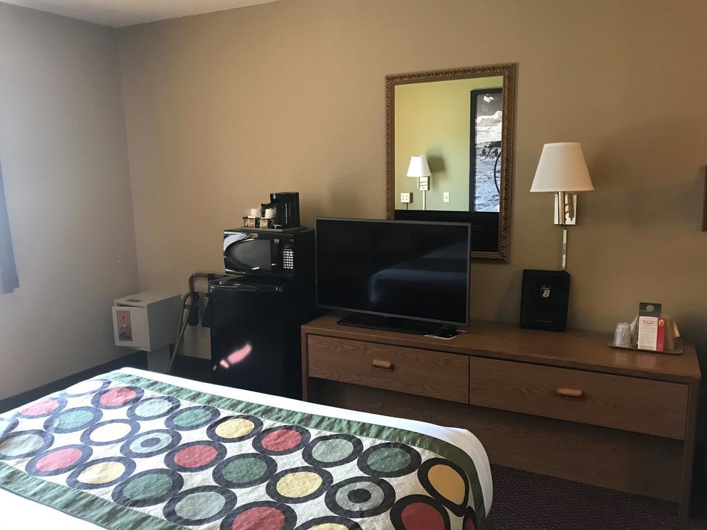 Super 8 By Wyndham Aberdeen East Extérieur photo